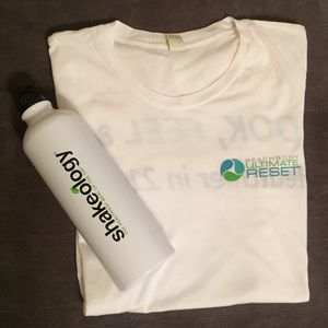 Ultimate Reset T & Shakeology Bottle